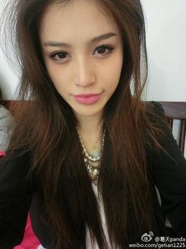 娱乐吃瓜小丫头是谁啊视频,她是如何成为网络红人的？