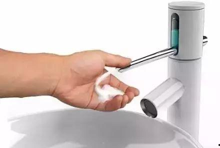 娱乐吃瓜君用水龙头飞天,揭秘“水龙头飞天”奇观背后的秘密